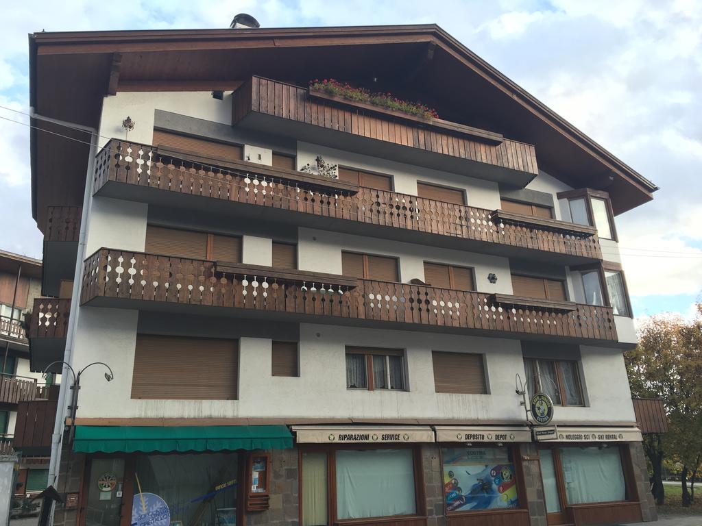 Villa Cristallino -Stayincortina Cortina dʼAmpezzo Kültér fotó