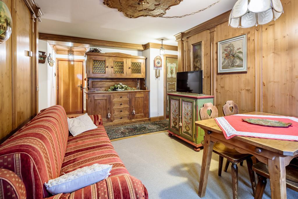 Villa Cristallino -Stayincortina Cortina dʼAmpezzo Kültér fotó